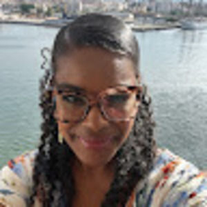 Meet your Posher, Alicia